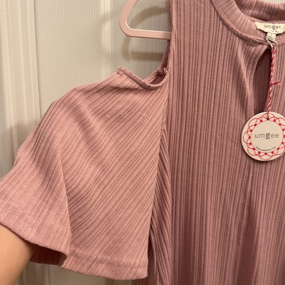 UMGEE open shoulder top - Picture 3 of 5